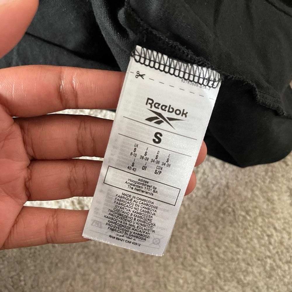 REEBOK | LONG SLEEVE CROPPED MOCK NECK - Picture 3 of 4